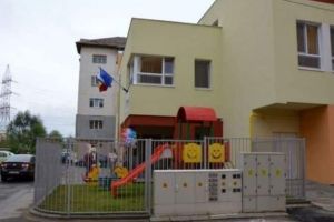 ANGAJĂRI la CREȘELE din Alba Iulia. Posturi de educator puericultor şi îngrijitor de copii. Condiţii de participare la concurs