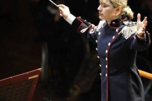 Dirijoarea Antonella Bona, pentru prima dată pe scena Filarmonicii Braşov