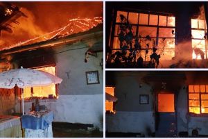 FOTO. Incendiu violent în judeţ! Casă de locuit, mistuită de flăcări