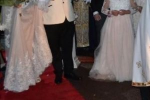 FOTO Cununie specială pentru o tânără din Botoşani, care provine dintr-o familie cu 12 copii. Cine le-au fost naşi