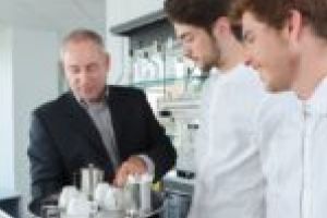 Industria ospitalităţii predată la Băile Herculane