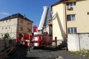 Baia Mare: Pagube in urma unui incendiu la o magazie de lemne