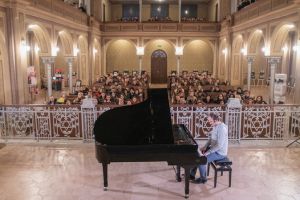 Classic Unlimited: Pianistul Bogdan Vaida va concerta la Oradea (FOTO)