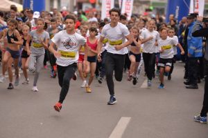 Aleargă pentru educaţie la Semimarathon Bacău!