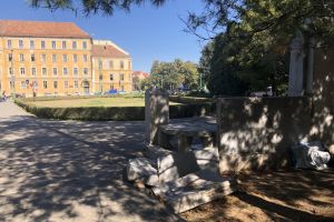 Puzzle din bustul din bronz al lui Emanuil Ungureanu, la patru ani de când a fost furat