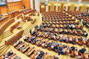 ASTĂZI: Guvernul Dăncilă, faţă în faţă cu moţiunea, dezbătută şi votată în Parlament