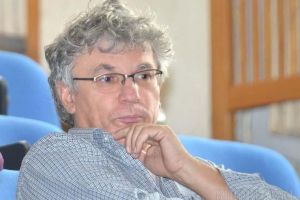 Restanţieri... pe burtă: Revoltă la Facultatea de Medicină din Oradea, împotriva unui profesor prea exigent