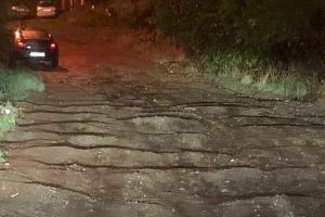 VIDEO & FOTO Străzi de coşmar în municipiul Botoşani. Oamenii sunt disperaţi şi sunt decişi să nu mai plătească taxe şi impozite