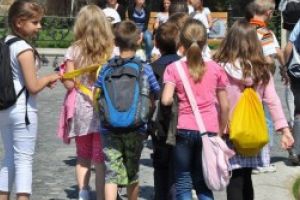 Elevii vor avea o zi în plus liberă, în noiembrie, faţă de calendarul normal