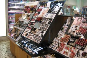 Percheziţii domiciliare în Odorheiu Secuiesc, la o bandă de hoţi minori