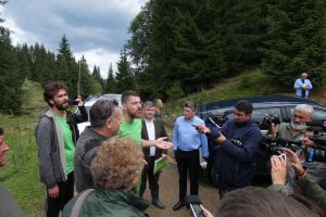 Acuzaţiile lansate de o organizaţie de mediu privind presupuse ilegalităţi la Ocolul Silvic ...