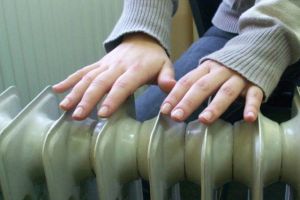 Turnenii pot solicita ajutor pentru încălzirea locuinţei, începând de luni