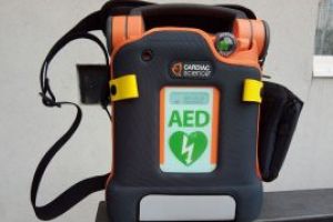 Inedit: A fost amplasat primul defibrilator automat intr-un spatiu public din Baia Mare (FOTO)