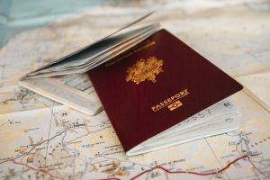 Tânăr turc, prins de poliţiştii de frontieră, încercând să intre în România cu un paşaport fals