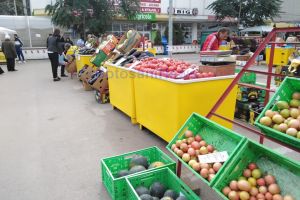 FOTO! S-a deschis târgul de produse agro-alimentare la Piaţa Mare. Ce pot cumpăra botoşănenii!