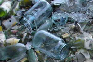 Campanie de colectare de sticle şi deşeuri electronice în Harghita