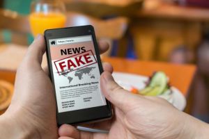 Patru studente din Sibiu implicate într-un proiect important – Luptă împotriva fenomenului fake-news