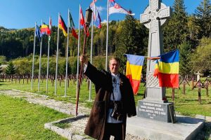 De Ziua Armatei Române, torţele eroilor români din Valea Uzului se vor aprinde cu ajutorul vostru