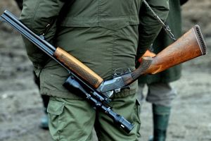 Incident la Racoş! Un covăsnean s-a împuşcat la vânătoare