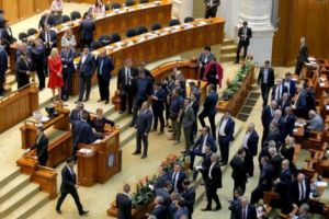 #REZOLVAT. ACUM SĂ VĂ VEDEM!