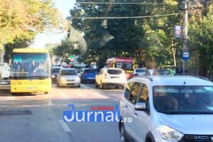 ACUM: Tânăr de 18 ani lovit pe trecerea de pietoni de la Liceul Cuza