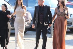 VIDEO Gigi Becali şi soţia, la 4 ace pentru nunta fiicei! Teodora s-a măritat cu Teodor Mincu