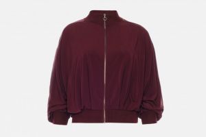 Tendinţele fashion de toamna aceasta. Cele mai stylish piese vestimentare pe care trebuie să le ai în garderobă