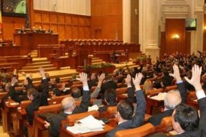 A picat Guvernul! Moţiunea de cenzură a trecut de Parlament. Cum au votat politicienii din Timiş