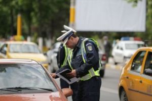 Șoferii, în vizorul poliţiştilor rutieri! Amenzile se TRIPLEAZĂ începând de mâine
