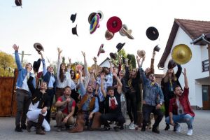 AFTER MOVIE Aproape 2000 de oameni pe Domeniul Daneş la Dracula Horse Festival