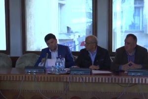 VIDEO. Scandalul ANL s-a mutat la Consiliul Judeţean. Noi suspiciuni în atribuirea locuinţelor