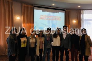 Reprezentantii elevilor constanteni actioneaza primariile in instanta... cu rezultate dovedite intr-un studiu