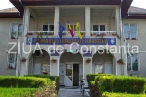 Mai multe spatii, amenajate de administratia publica locala in orasul Harsova (document)