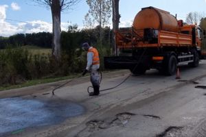 Lucrările pe DN13E între Feldioara şi Hăghig se apropie de final (Video)