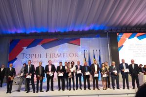 Perfomerii economiei arădene, premiaţi la Gala „Topul Firmelor” (GALERIE FOTO)