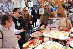 Brânzeturile de la Sângeorz-Băi, tradiţionale şi montane, au cucerit şi Bistriţa (FOTO)