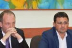 Profesorii şpăgari de la „Eftimie Murgu” au adus învăţământul superior reşiţean în pragul desfiinţării!