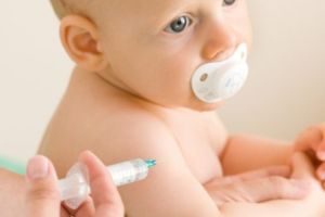 Peste 2.000 de doze de vaccin pneumococic, repartizate judeţului