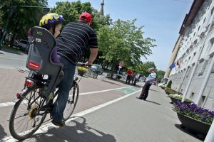 Pedalare antipoluare la Timişoara: „Respirăm acum şantierele pentru maşinile de mâine”