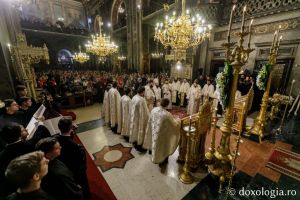 Sfânta Cuvioasă Parascheva, Ocrotitoarea Iaşilor sărbătorită la Iaşi de pelerini din toată ţara