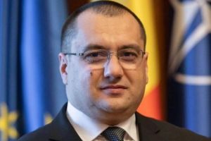 Preotul Chris Terheş: Guvernul a fost doborât din afară, ca PPE să aibă mai mulţi comisari