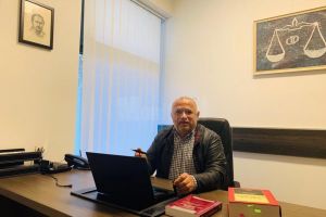 Procurorul Dumitru Dîmbu poate reveni în funcţia de şef al Secţiei de Urmărire Penală de ...