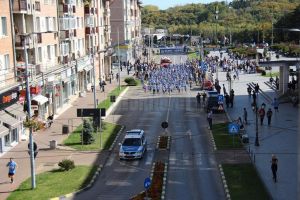 La linia de start a Crosului Sucevei s-au înscris peste 600 de participanţi