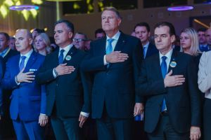 P: Iohannis şi PNL au învins PSD. Ce urmează după moţiunea de cenzură?