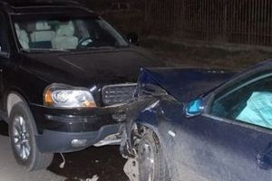 ACCIDENT rutier la Sebeş: Un şofer în vârstă de 30 de ani, beat ”mangă”, a intrat cu maşina într-un alt autoturism