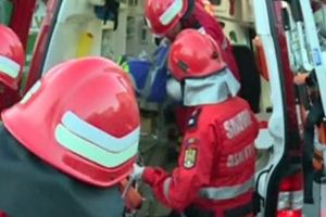 A dat cu spatele şi a trântit o femeie