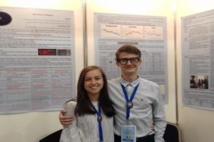 „Ochelarii fericirii” care „citesc” starea de spirit a utilizatorului şi ...