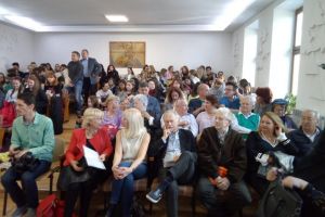 „Copiii Sucevei” din anii '50 şi cei de azi ai Colegiului de Artă „Ciprian ...