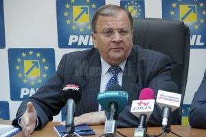 Flutur combate atacurile PSD la adresa PNL în legătură cu posibile tăieri de pensii şi salarii
