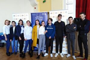 Elevii de la Eminescu, rezultate remarcabile în prima etapă a Concursului de Inovaţie Tehnică şi IT